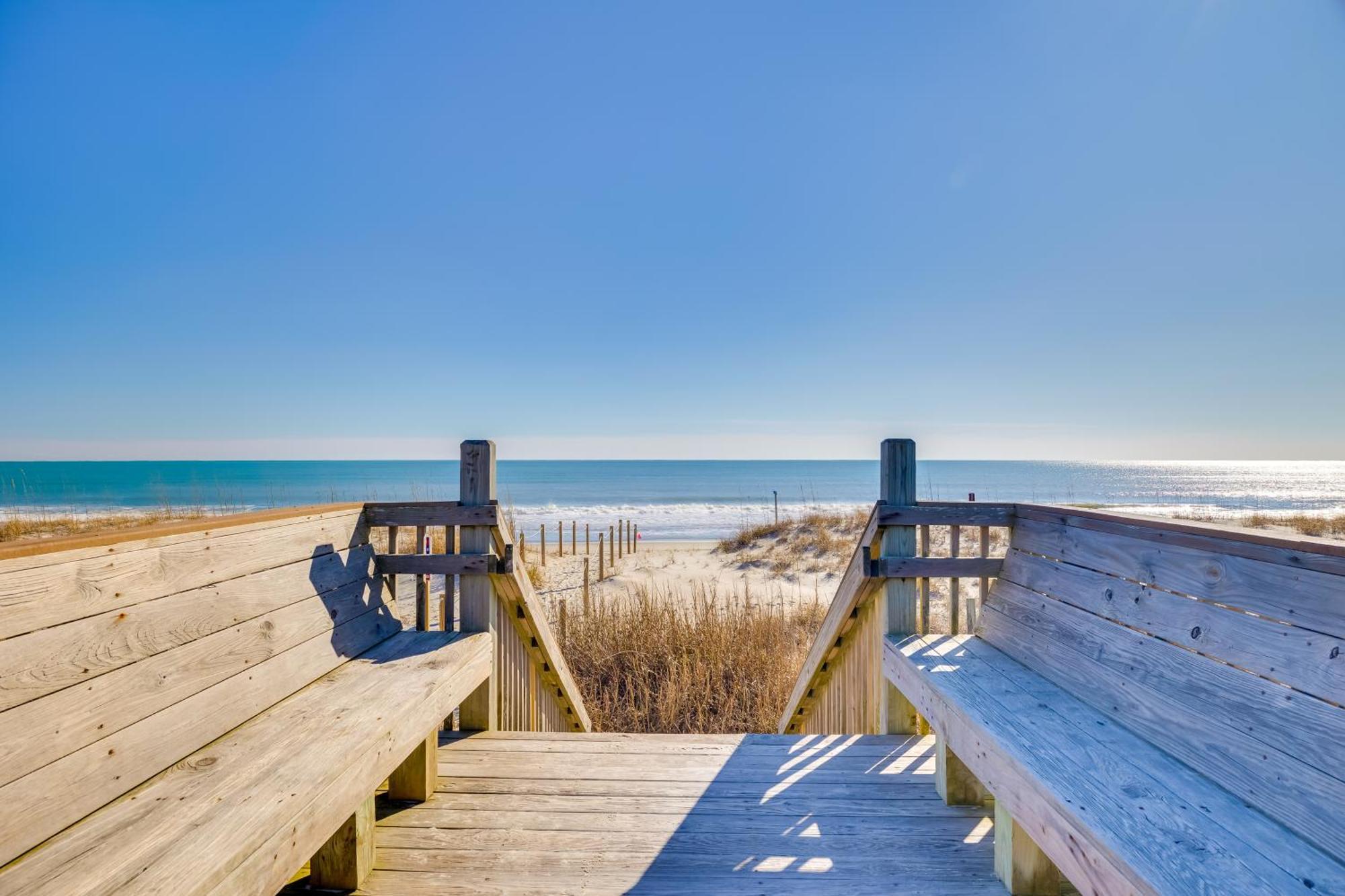 Lovely Emerald Isle Home, Walk To Beach! Extérieur photo