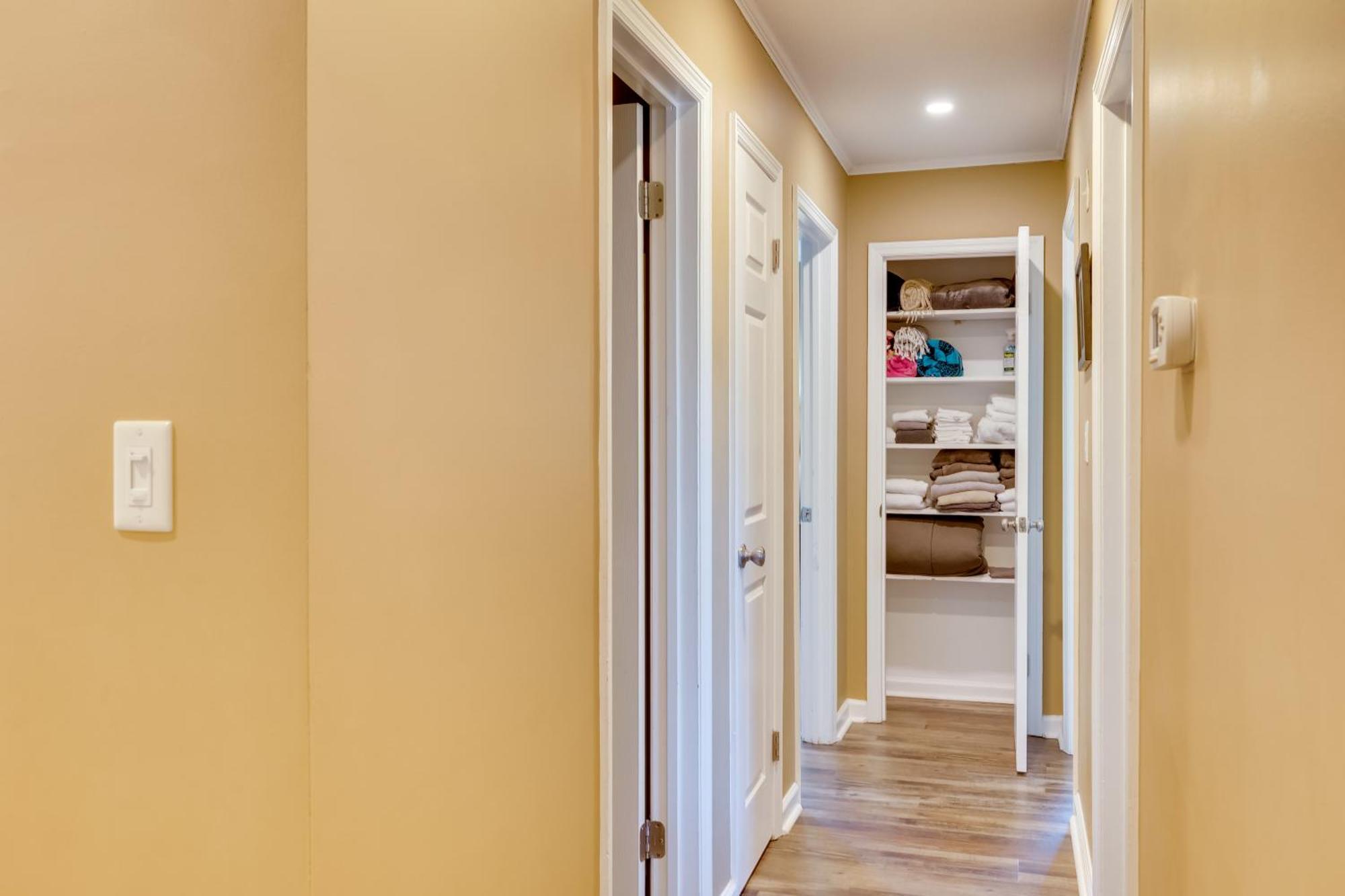 Lovely Emerald Isle Home, Walk To Beach! Extérieur photo