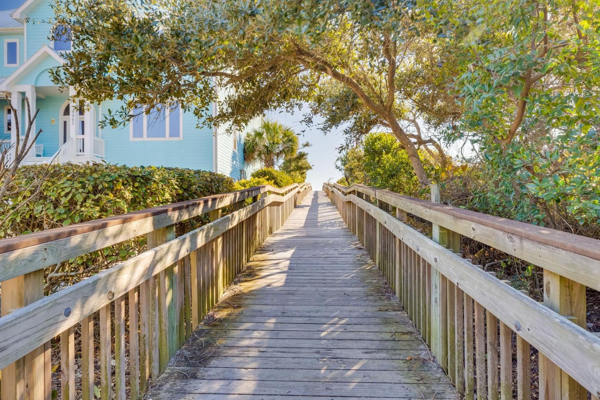 Lovely Emerald Isle Home, Walk To Beach! Extérieur photo