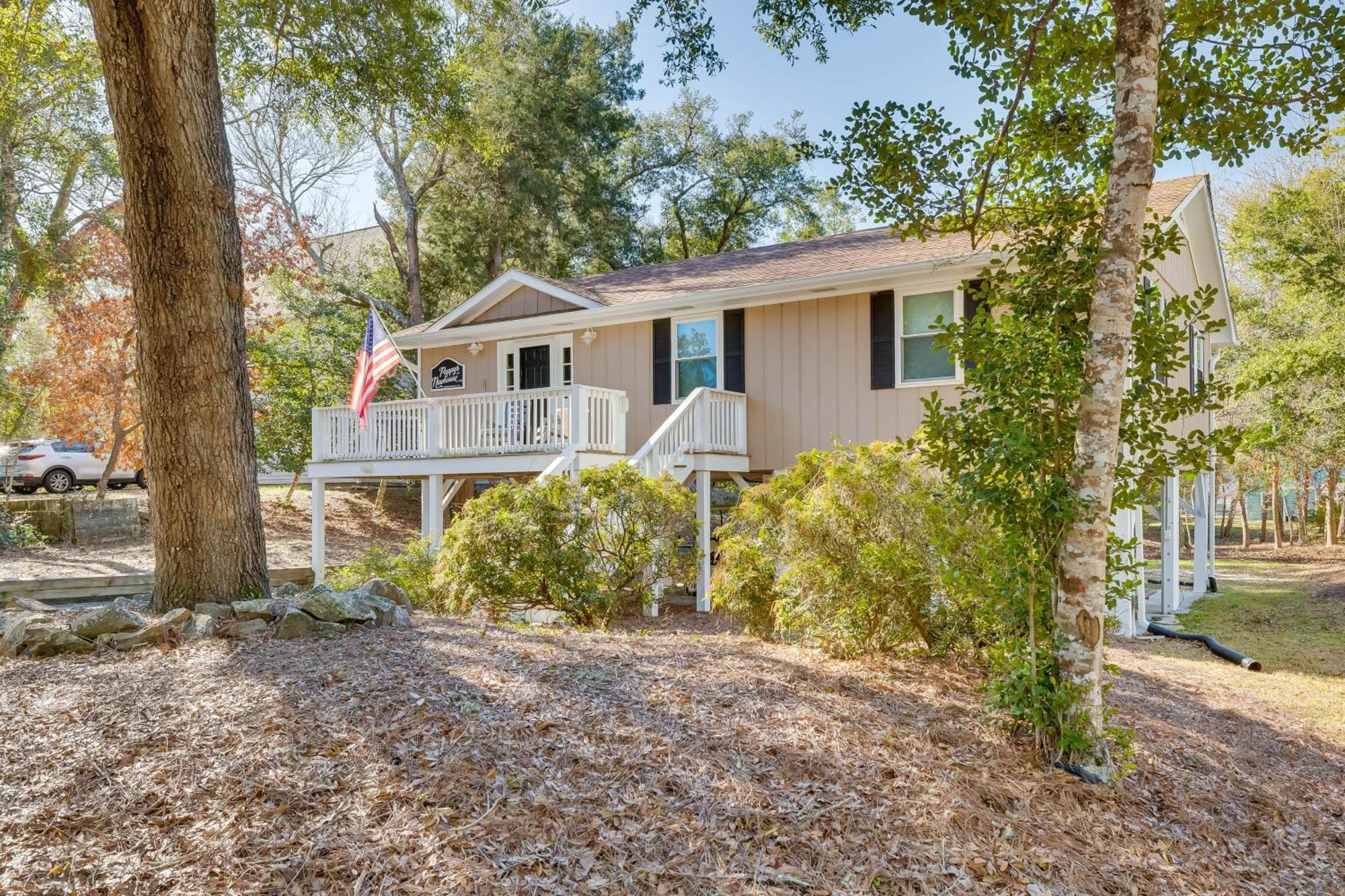 Lovely Emerald Isle Home, Walk To Beach! Extérieur photo