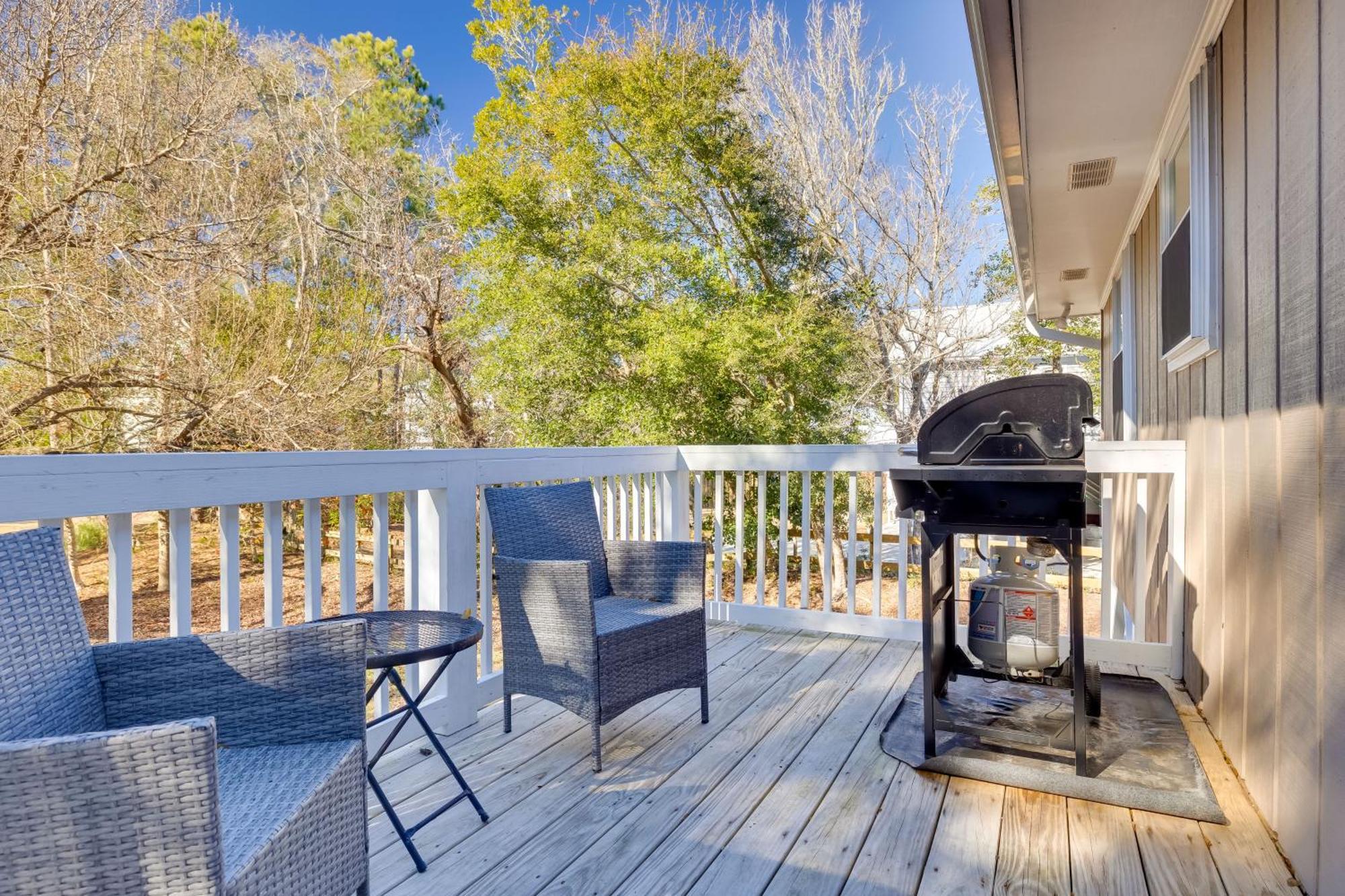 Lovely Emerald Isle Home, Walk To Beach! Extérieur photo